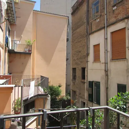 Appartement Domus Claudia *